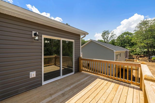 10 MCARTHUR ST, Staunton, VA 24401