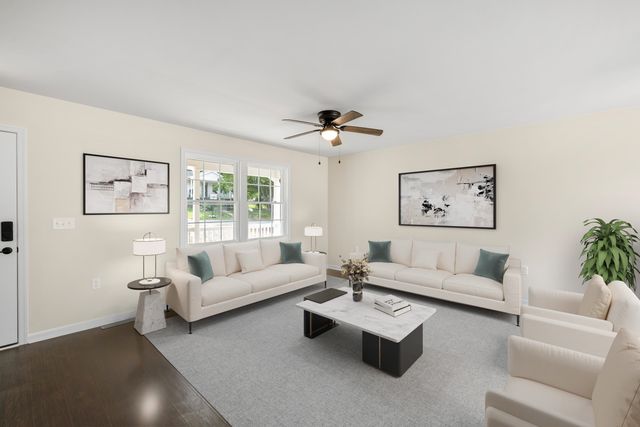 10 MCARTHUR ST, Staunton, VA 24401