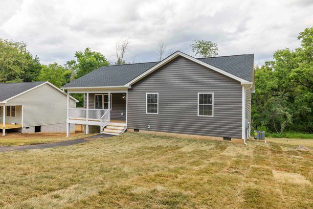 10 MCARTHUR ST, Staunton, VA 24401