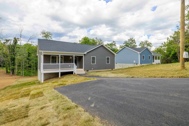 10 MCARTHUR ST, Staunton, VA 24401