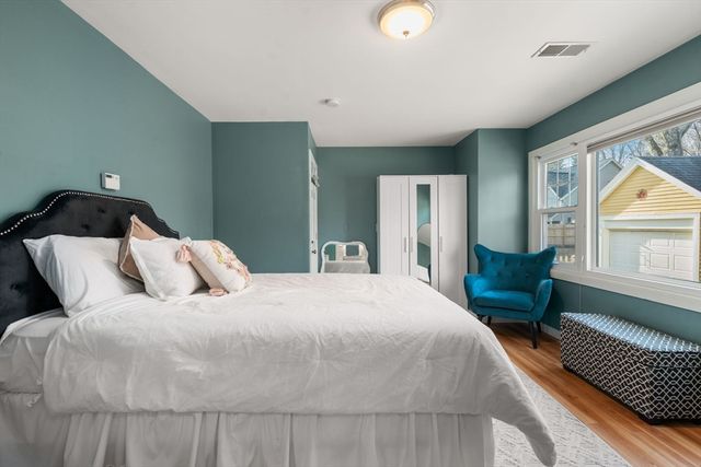 193 Garden St, Needham, MA 02492