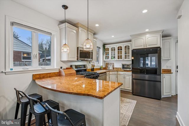 4403 BAYNE ST, Rockville, MD 20853