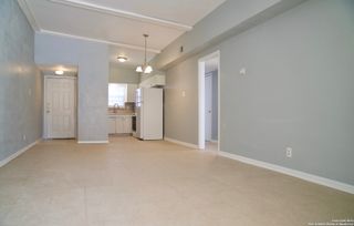 211 WESTOAK RD, San Antonio, TX 78227