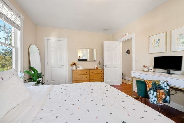 76 Taft Ave, Newton, MA 02465