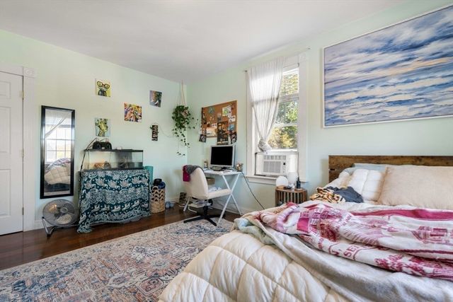 76 Taft Ave, Newton, MA 02465