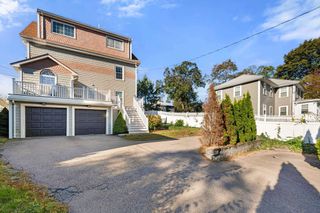 76 Taft Ave, Newton, MA 02465