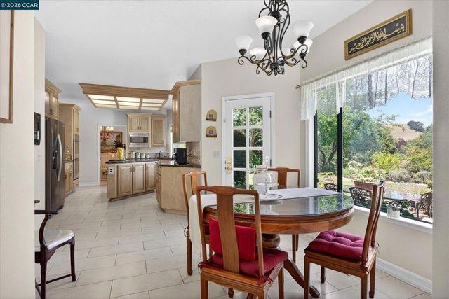 5303 Blackhawk Dr, Danville, CA 94506