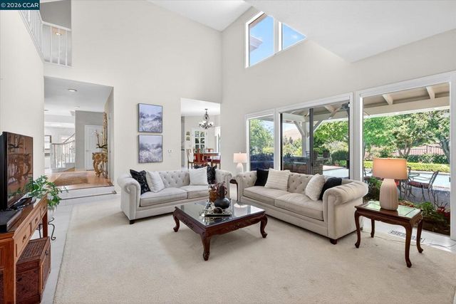 5303 Blackhawk Dr, Danville, CA 94506