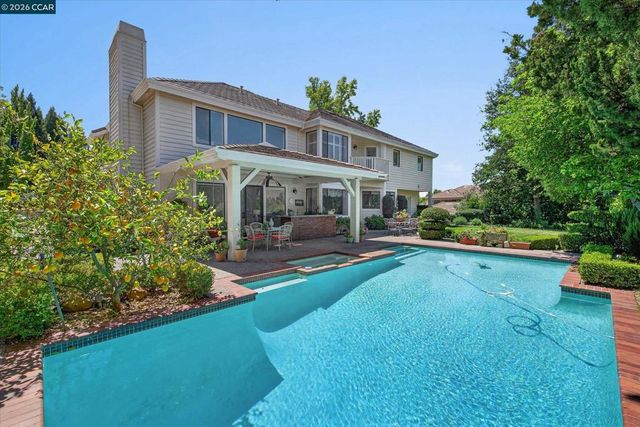 5303 Blackhawk Dr, Danville, CA 94506