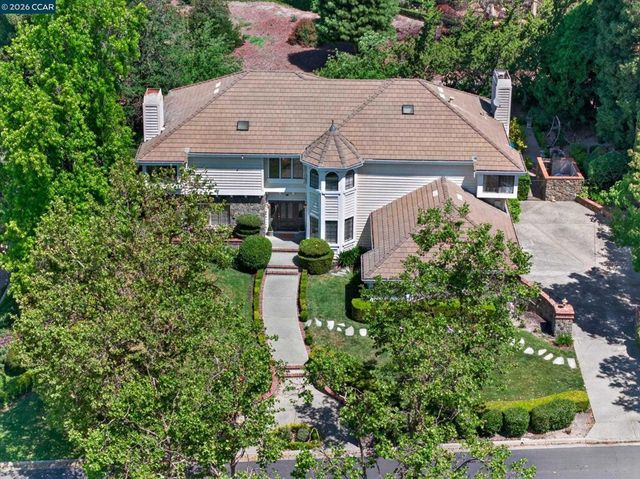 5303 Blackhawk Dr, Danville, CA 94506