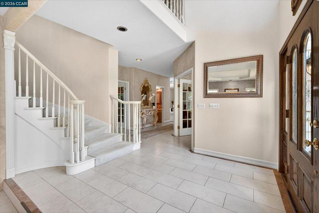 5303 Blackhawk Dr, Danville, CA 94506