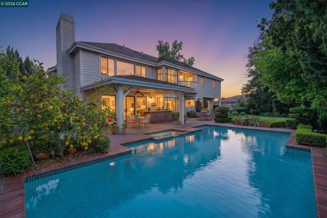 5303 Blackhawk Dr, Danville, CA 94506