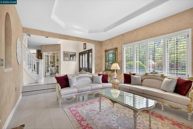 5303 Blackhawk Dr, Danville, CA 94506