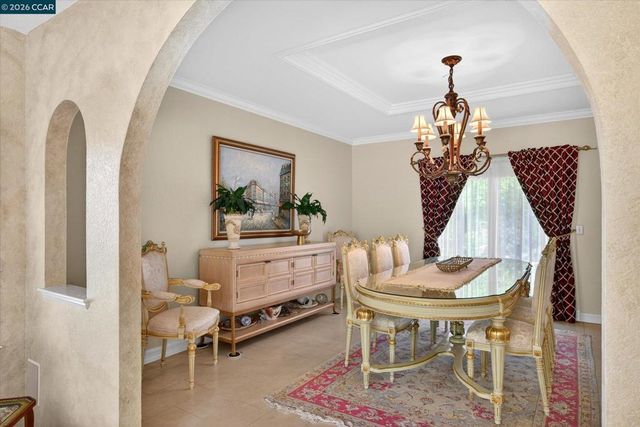 5303 Blackhawk Dr, Danville, CA 94506