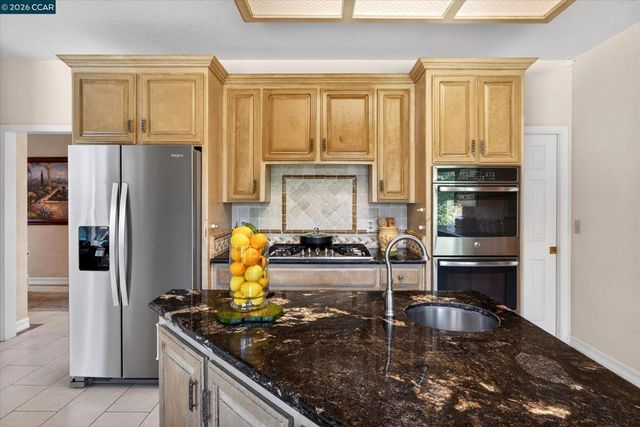 5303 Blackhawk Dr, Danville, CA 94506