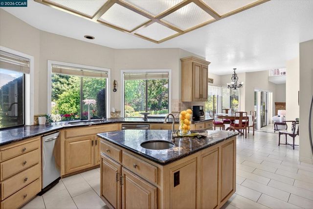 5303 Blackhawk Dr, Danville, CA 94506