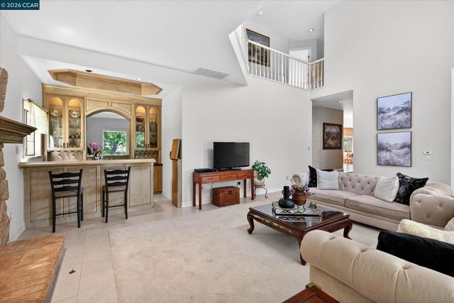 5303 Blackhawk Dr, Danville, CA 94506