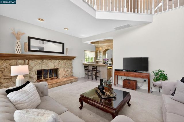 5303 Blackhawk Dr, Danville, CA 94506