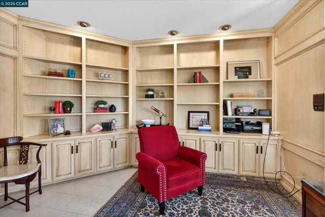 5303 Blackhawk Dr, Danville, CA 94506