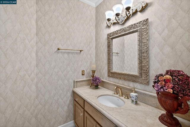5303 Blackhawk Dr, Danville, CA 94506