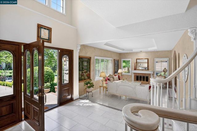 5303 Blackhawk Dr, Danville, CA 94506