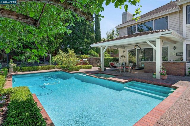 5303 Blackhawk Dr, Danville, CA 94506