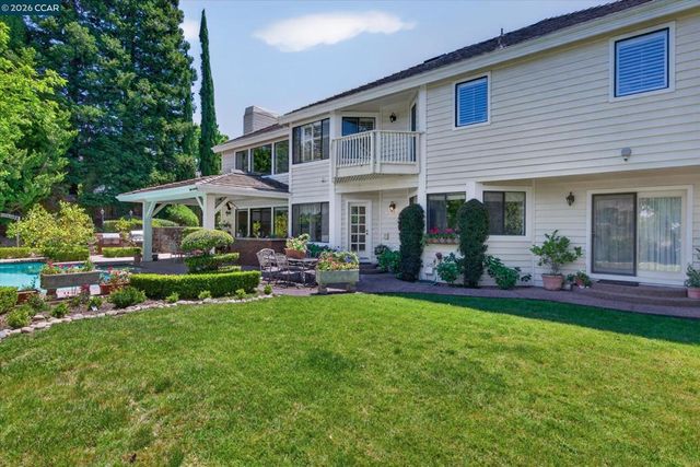5303 Blackhawk Dr, Danville, CA 94506