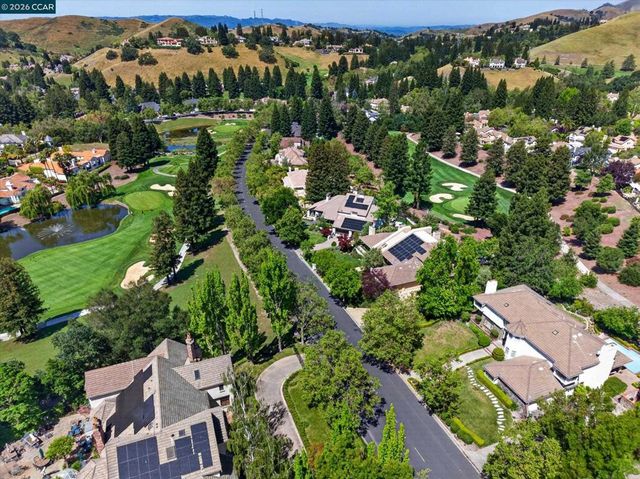 5303 Blackhawk Dr, Danville, CA 94506