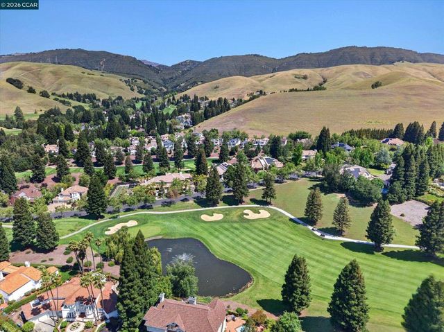 5303 Blackhawk Dr, Danville, CA 94506
