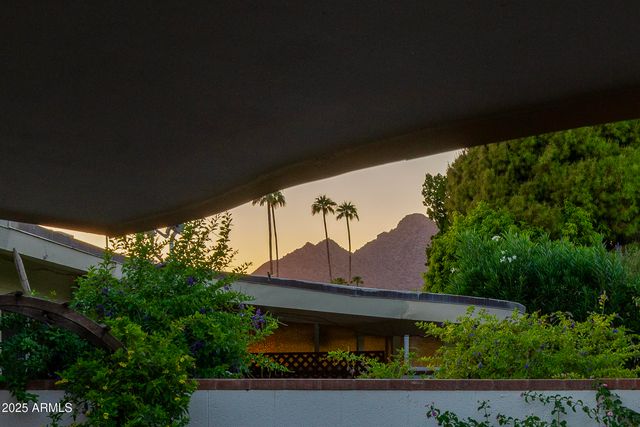 7714 E RANCHO VISTA Drive, Scottsdale, AZ 85251