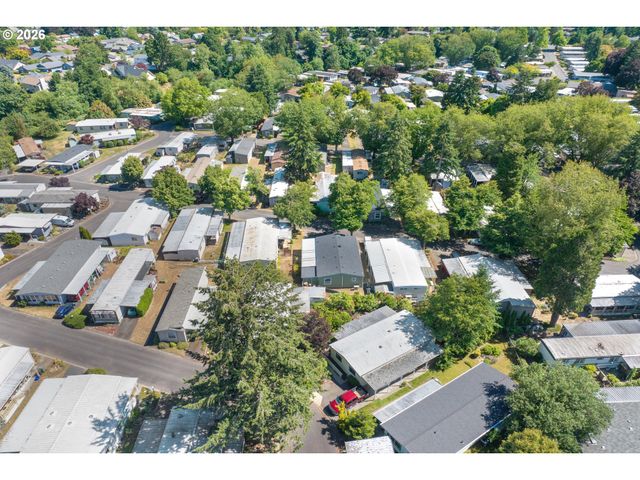 1475 GREEN ACRES Rd 69, Eugene, OR 97408