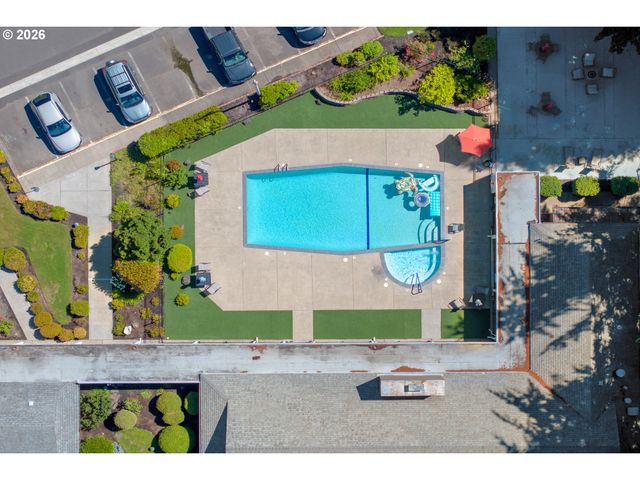 1475 GREEN ACRES Rd 69, Eugene, OR 97408