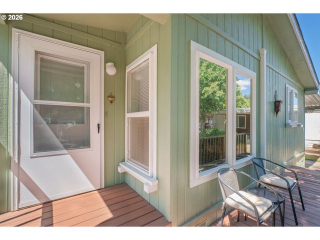 1475 GREEN ACRES Rd 69, Eugene, OR 97408