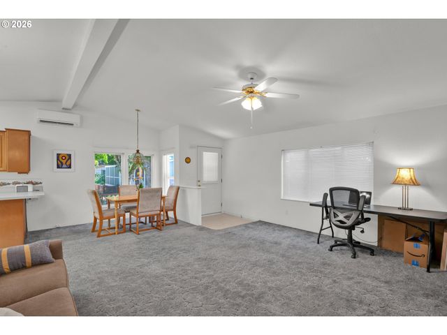 1475 GREEN ACRES Rd 69, Eugene, OR 97408