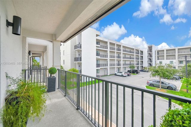 4256 NW 83rd Ave, Doral, FL 33166