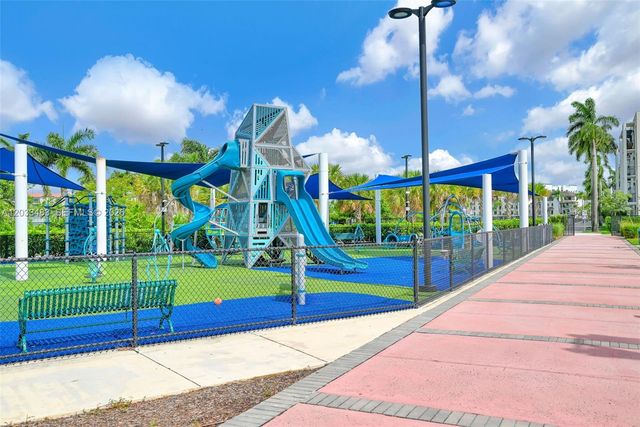 4256 NW 83rd Ave, Doral, FL 33166