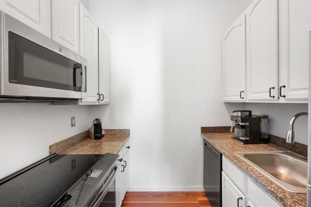 1 Appian Way 713-8, South San Francisco, CA 94080