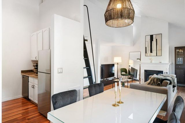 1 Appian Way 713-8, South San Francisco, CA 94080