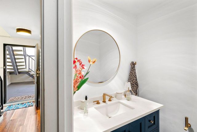 1 Appian Way 713-8, South San Francisco, CA 94080