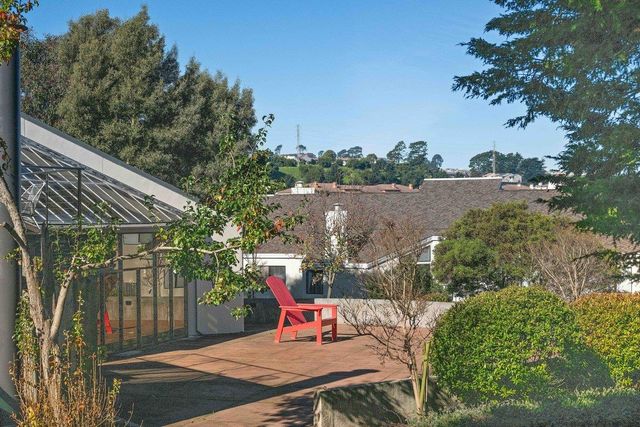 1 Appian Way 713-8, South San Francisco, CA 94080