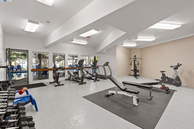 1 Appian Way 713-8, South San Francisco, CA 94080