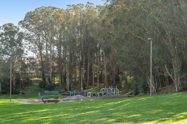 1 Appian Way 713-8, South San Francisco, CA 94080