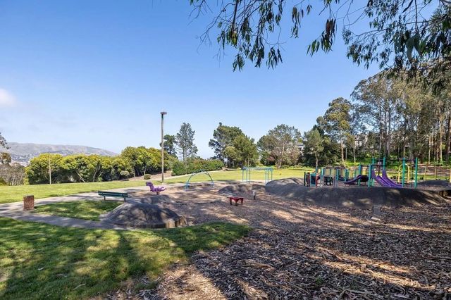 1 Appian Way 713-8, South San Francisco, CA 94080