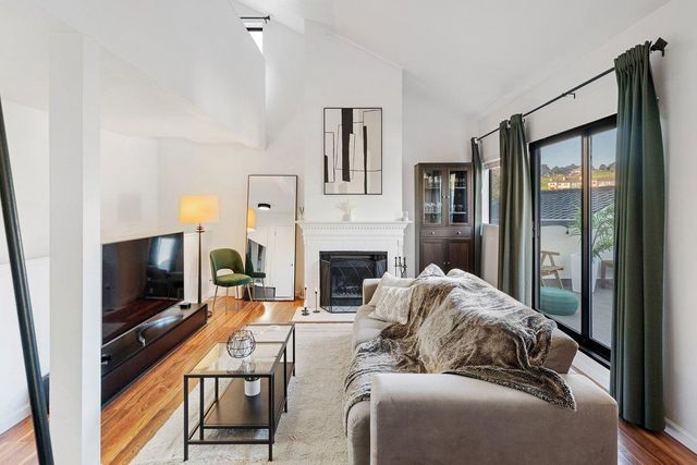 1 Appian Way 713-8, South San Francisco, CA 94080