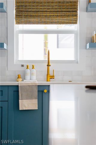 542 104th AVE N, Naples, FL 34108