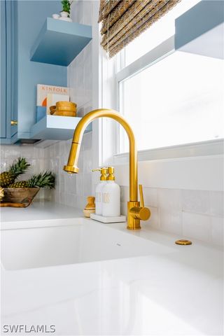 542 104th AVE N, Naples, FL 34108