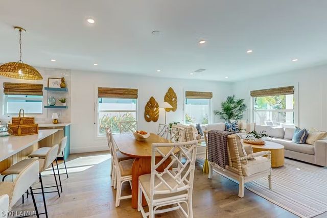 542 104th AVE N, Naples, FL 34108