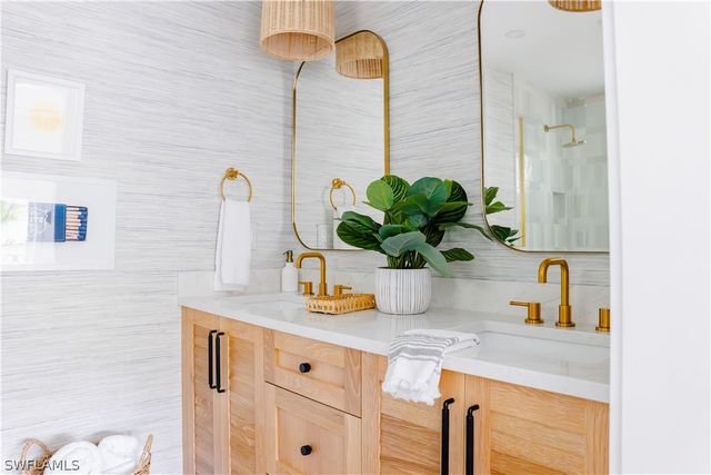 542 104th AVE N, Naples, FL 34108