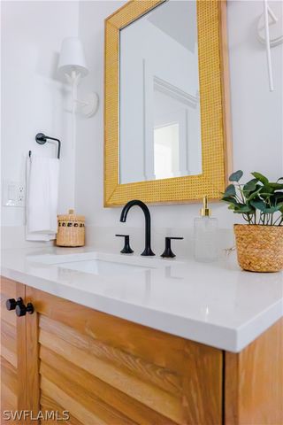 542 104th AVE N, Naples, FL 34108