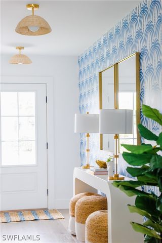 542 104th AVE N, Naples, FL 34108